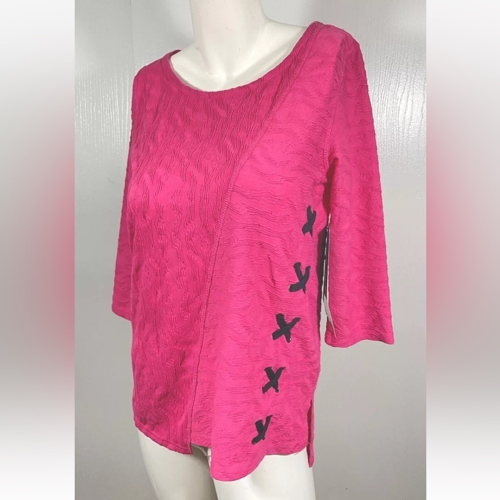 NWT Onque Casual womens 3/4 sleeve pink fuchsia top shirt textured size PS - Picture 3 of 7